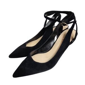 Nine West 8.5 Black Velour Pointed Toe Low Heel